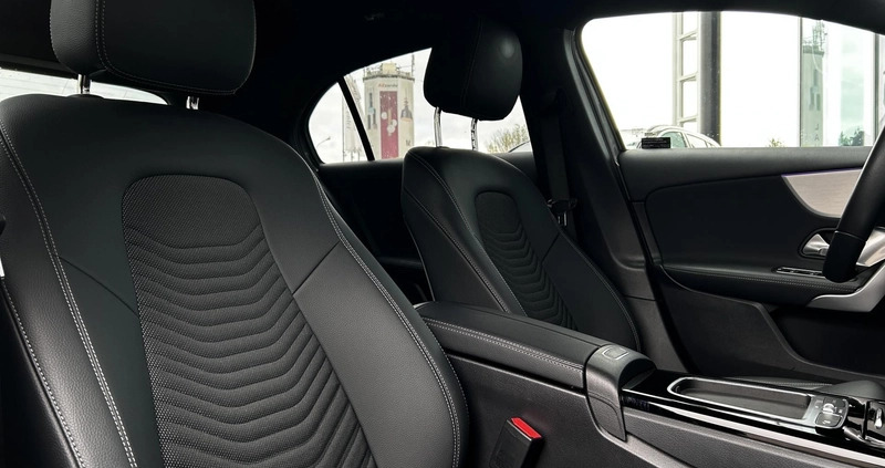 Mercedes-Benz Klasa A cena 149900 przebieg: 41200, rok produkcji 2023 z Dobrodzień małe 379